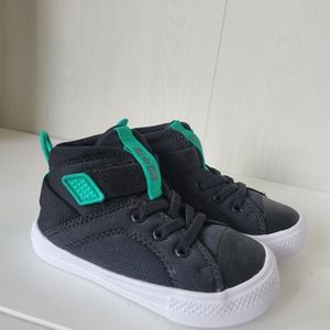 Converse All Star Toddler/infant size 7c color black/green